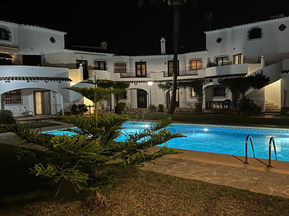 Apartamento Urb Oasis Park II Denia, Las Marinas Eksteriør billede